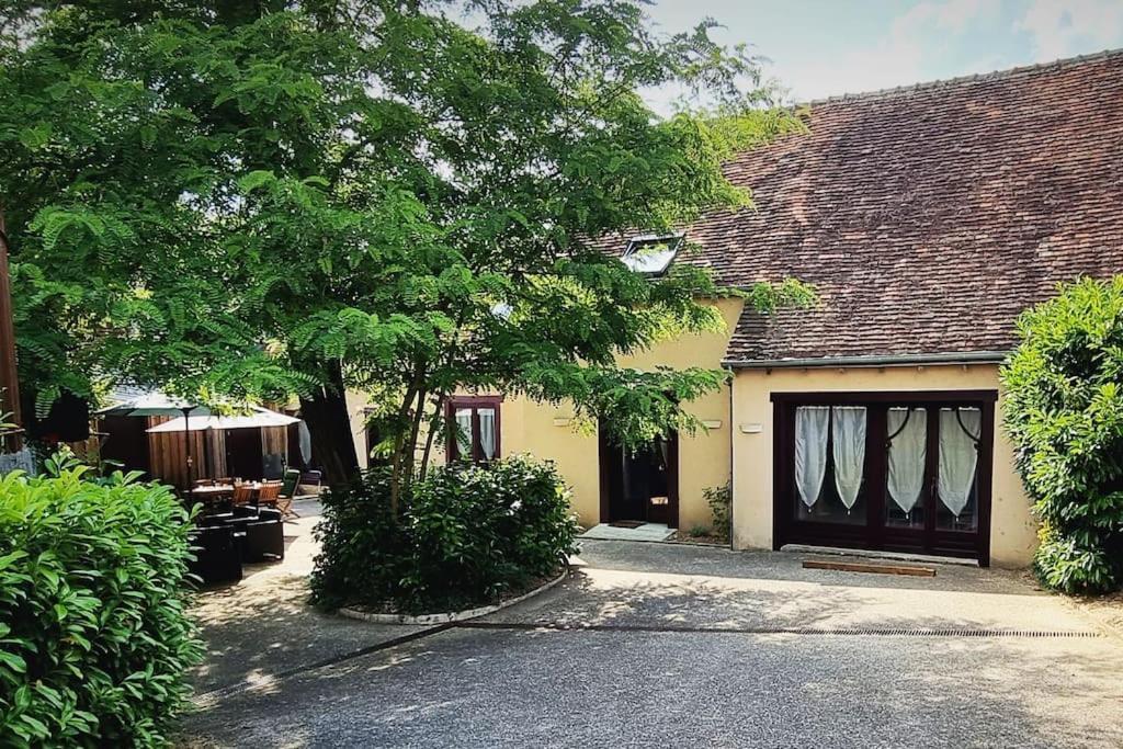 Grand Gite - Le Saint-Chrirtophe Châteauroux Exterior foto
