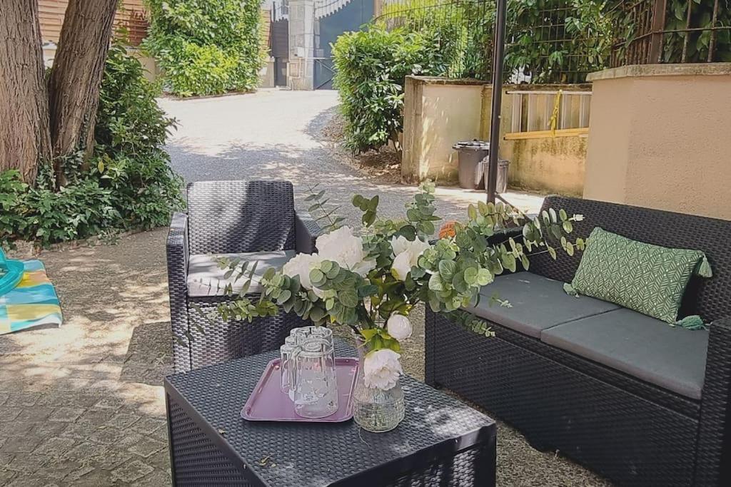 Grand Gite - Le Saint-Chrirtophe Châteauroux Exterior foto