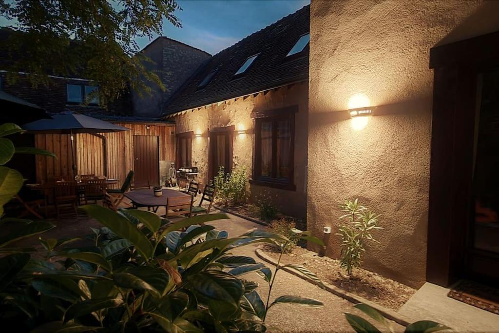 Grand Gite - Le Saint-Chrirtophe Châteauroux Exterior foto