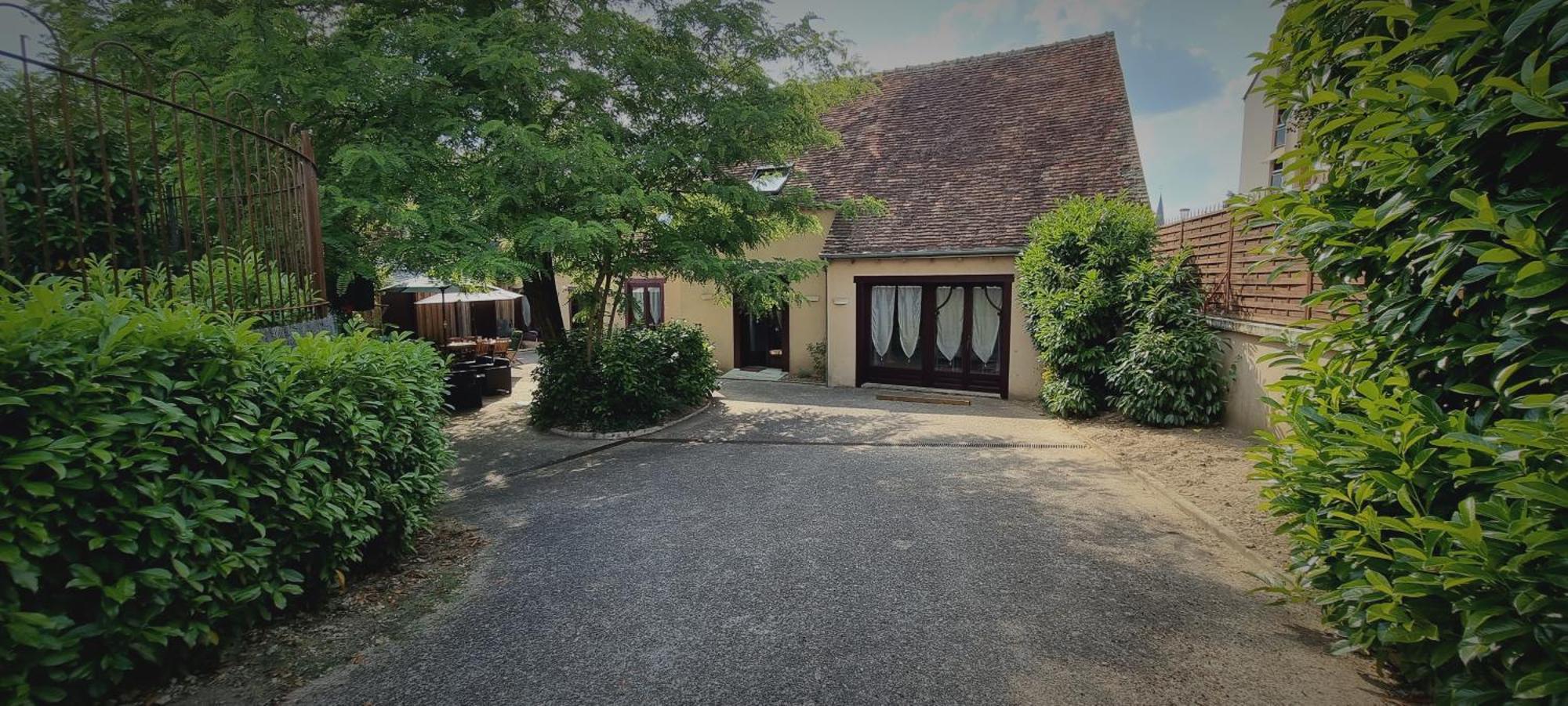 Grand Gite - Le Saint-Chrirtophe Châteauroux Exterior foto
